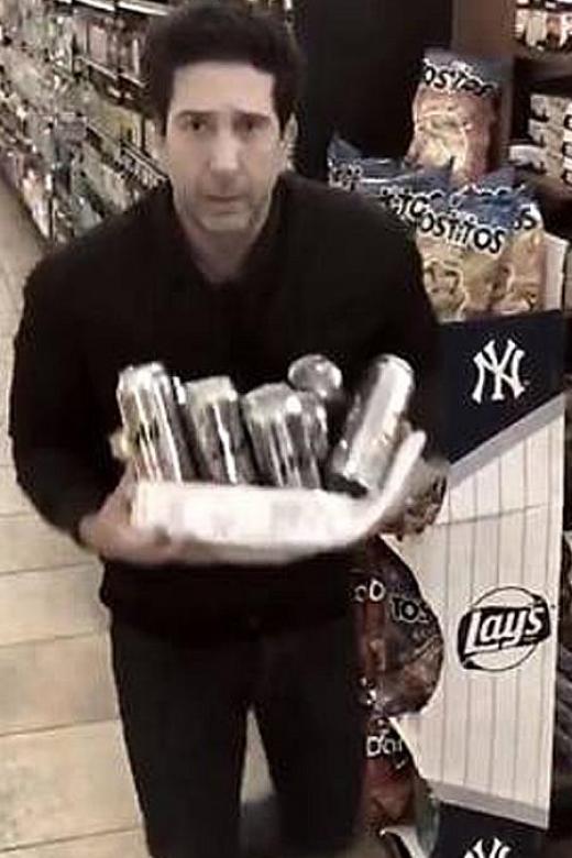David Schwimmer jokes about uncanny resemblance to UK store thief