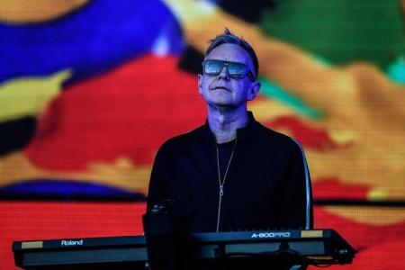 Depeche Mode keyboardist Andy Fletcher dies