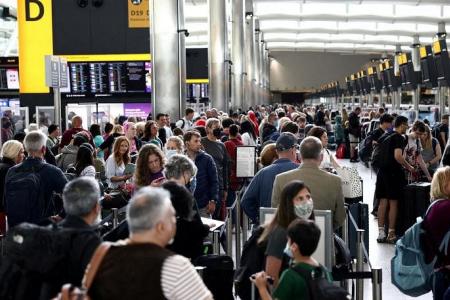 Emirates rejects Heathrow airport's demand to cut passengers amid travel chaos