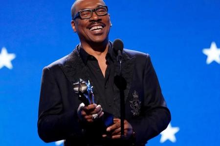 Eddie Murphy to receive lifetime achievement award at Golden Globes