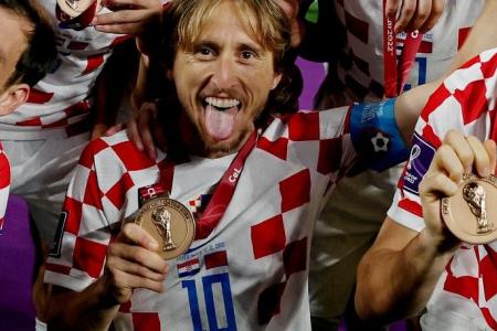 World Cup: Croatia wear down fatigued Morocco to win third place