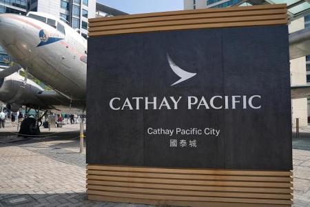 Cathay Pacific to hire cabin attendants from mainland China