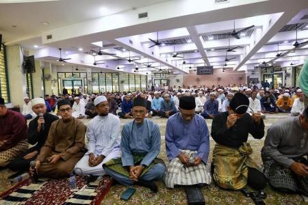 Muslims celebrate first mask-free Hari Raya Haji in three years