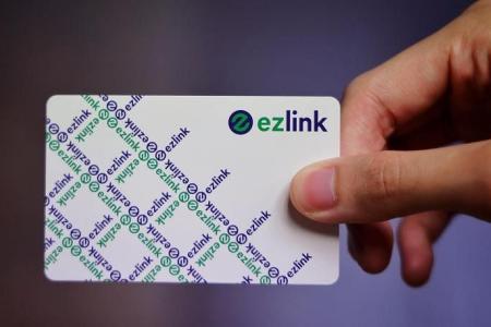 37,000 people collect free ez-link, Nets FlashPay cards