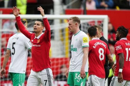 Newcastle frustrate Man United and misfiring Ronaldo