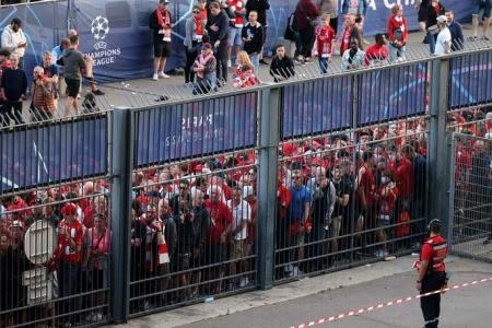 Liverpool fans file legal claim against Uefa for Champions League final chaos