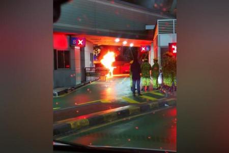 S'pore car catches fire at JB checkpoint