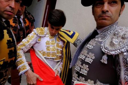 Spain abolishes national bullfighting award 