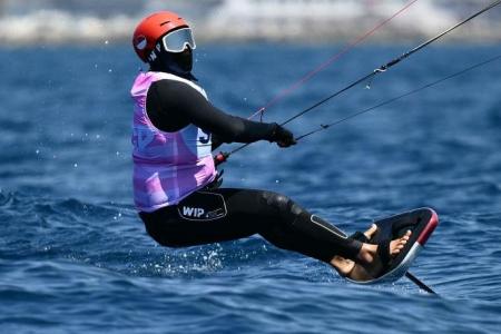 Maeder tops standings after Day 2 of Olympic kitefoiling