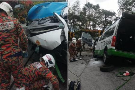 7 killed in Genting tourist van crash