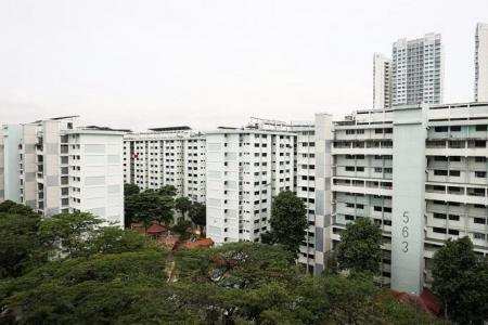 Some Ang Mo Kio residents dismayed by top-up for similar-sized Sers replacement units; HDB exploring options