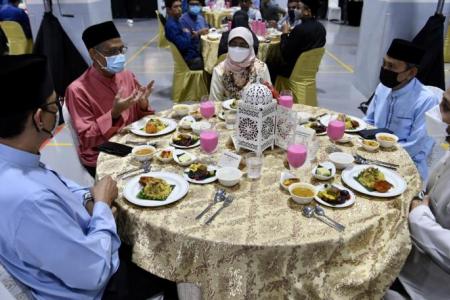 Muslims break fast with President Halimah, in first such in-person event in two years