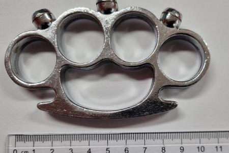 21-year-old carrying truncheon, knuckle-duster nabbed in Bugis