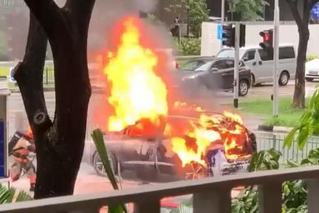 Car catches fire near Woodleigh Mall; no injuries reported