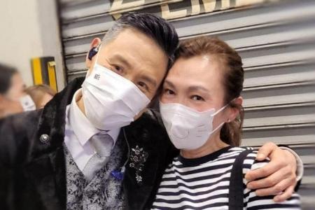 Singer Kit Chan reunites with Jacky Cheung at his Singapore concert