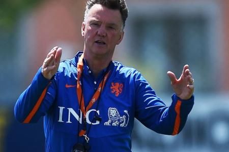 Van Gaal was 'very close' to joining Spurs before choosing United