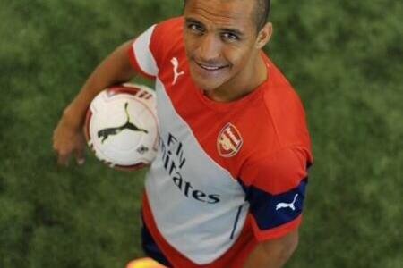 #SanchezSigns: Arsenal seal Alexis deal