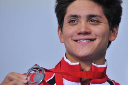 Schooling wins historic Commonwealth Games swimming medal