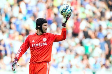 Cech not happy playing second fiddle, says Jose