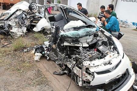 M'sian woman grieves loss of 6 family members in car crash 