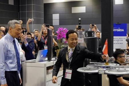 WATCH: Here's your food, thanks to the flying robot