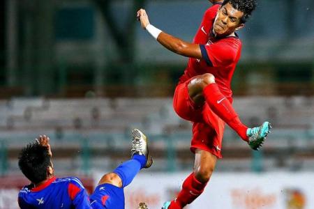 Lions ready to defend title after 4-2 win over Cambodia