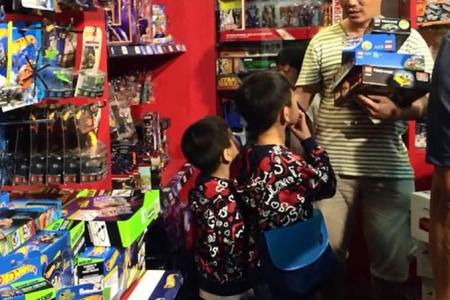 Toy store terrors stir debate: Parents to blame for kids' behaviour?
