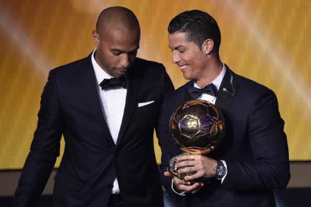 Ronaldo beats Messi to retain Ballon d'Or