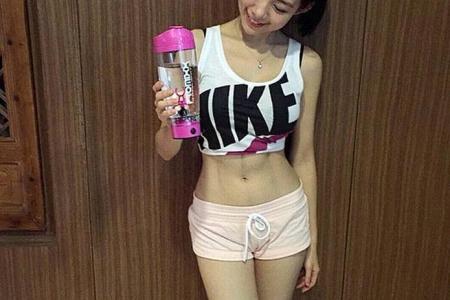 M'sian girl Min Chen gains Instagram fame for "holding things"