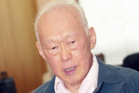 Lee Kuan Yew still warded in ICU at SGH