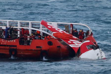 AirAsia Flight QZ8501: Indonesia retrieves last of jet fuselage