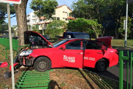 Cab crashes into tree: Accident at AMK causes 2km-long traffic jam