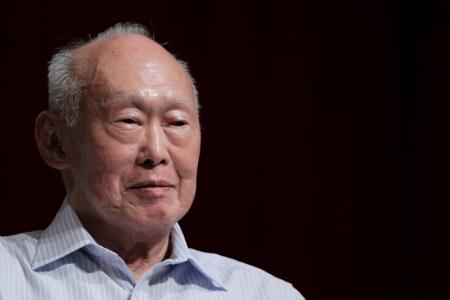 Former prime minister Lee Kuan Yew dies, aged 91