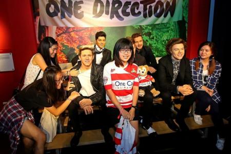 Fans get hands-on with One Direction dummies