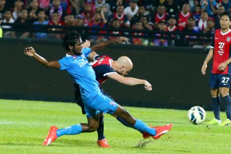 Figueroa's goal breaks brave LionsXII hearts