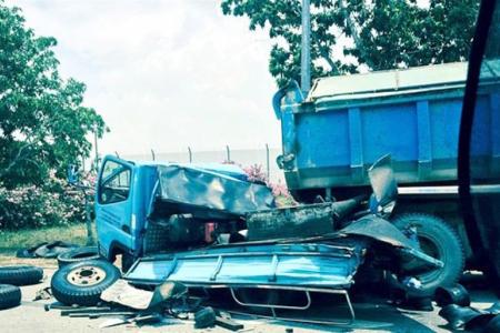 Man killed in 3-truck collision