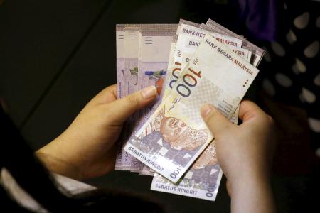 Ringgit falls to 3.07 to Singdollar