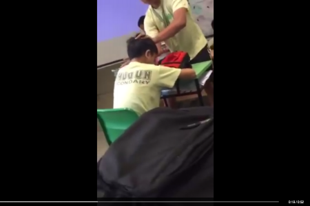Class bully smacks and slaps classmates' head