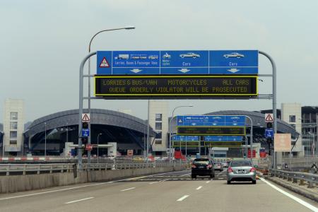 Auxiliary cop shoots twice at car near Tuas Checkpoint