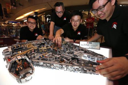 They made Millennium Falcon with 10,000 Lego bricks