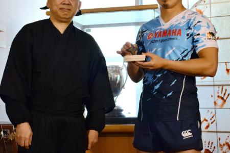 Japanese rugby star Goromaru made a ninja master