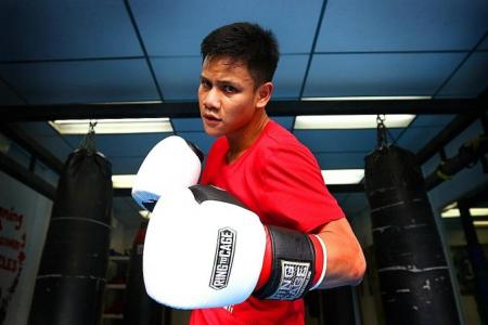 Boxer Ridhwan turns professional