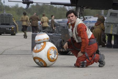 The M Interview: Oscar Isaac on X-Wings and X-Men