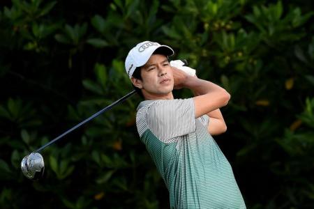 Singapore golfers Quek and James fly nation's flag high