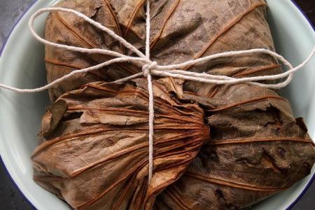 Lotus leaf treasure rice