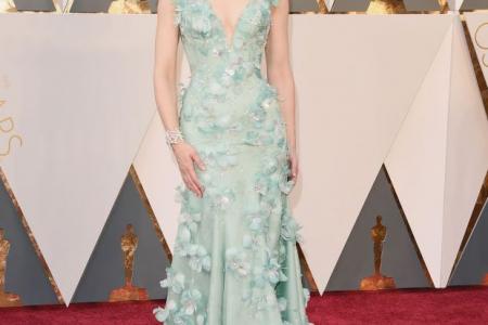 'Boring' fashion is in at the Oscars