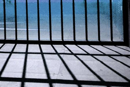 Woman jailed for drunken assault on cabby