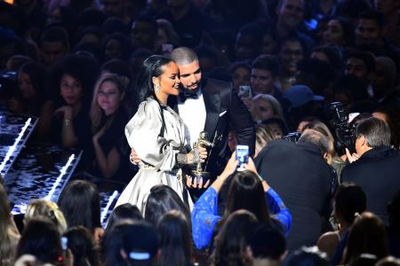 Rihanna, Drake get matching shark tattoos