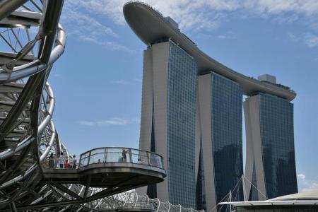 Jealous tourist jailed for attacking girlfriend and cops in MBS
