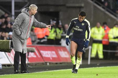 Wenger&#039;s cool with angry Alexis